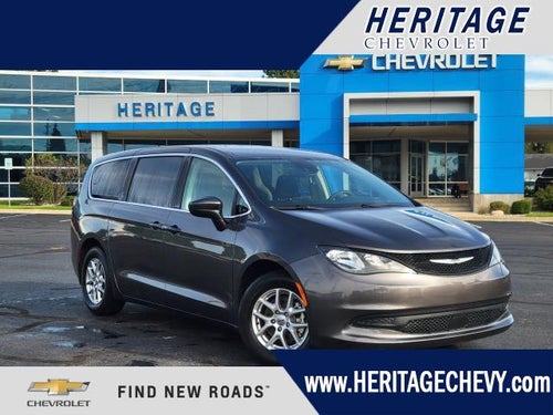 2023 Chrysler Voyager LX