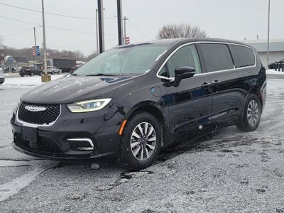 2024 Chrysler Pacifica Hybrid Select