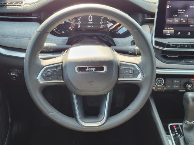 2023 Jeep Compass Latitude Lux