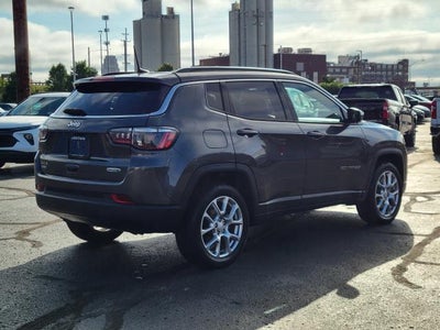 2023 Jeep Compass Latitude Lux