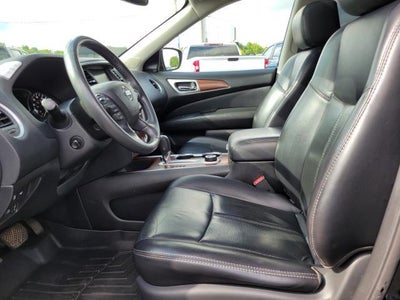 2018 Nissan Pathfinder Platinum
