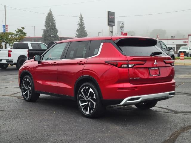 2024 Mitsubishi Outlander SE