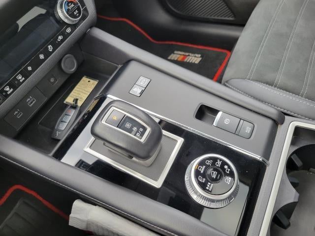 2024 Mitsubishi Outlander Plug-In Hybrid SE