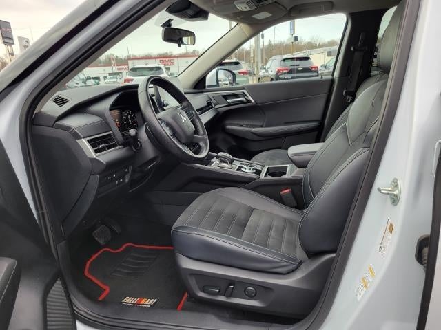 2024 Mitsubishi Outlander Plug-In Hybrid SE