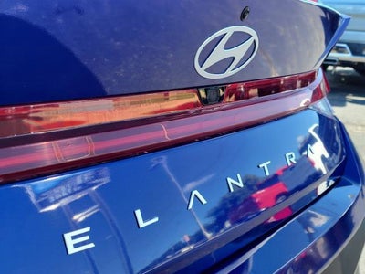 2025 Hyundai Elantra SEL Convenience